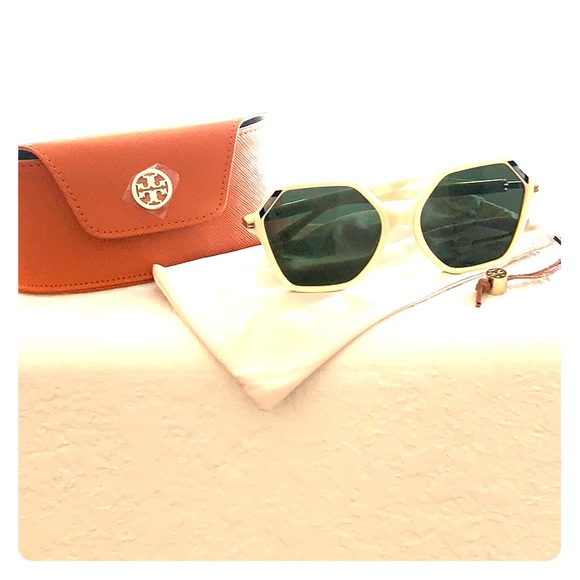 Tory Burch Sunglasses Off white frames ??
